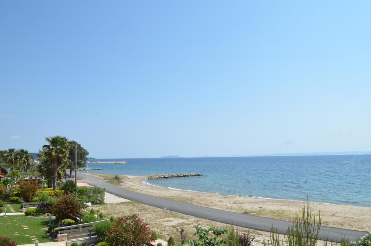 Lemon Beach Front Apartment, Nikiti Exterior foto